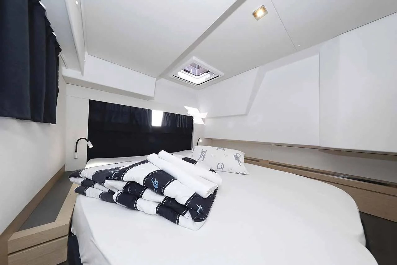 Fee - Gallery 21