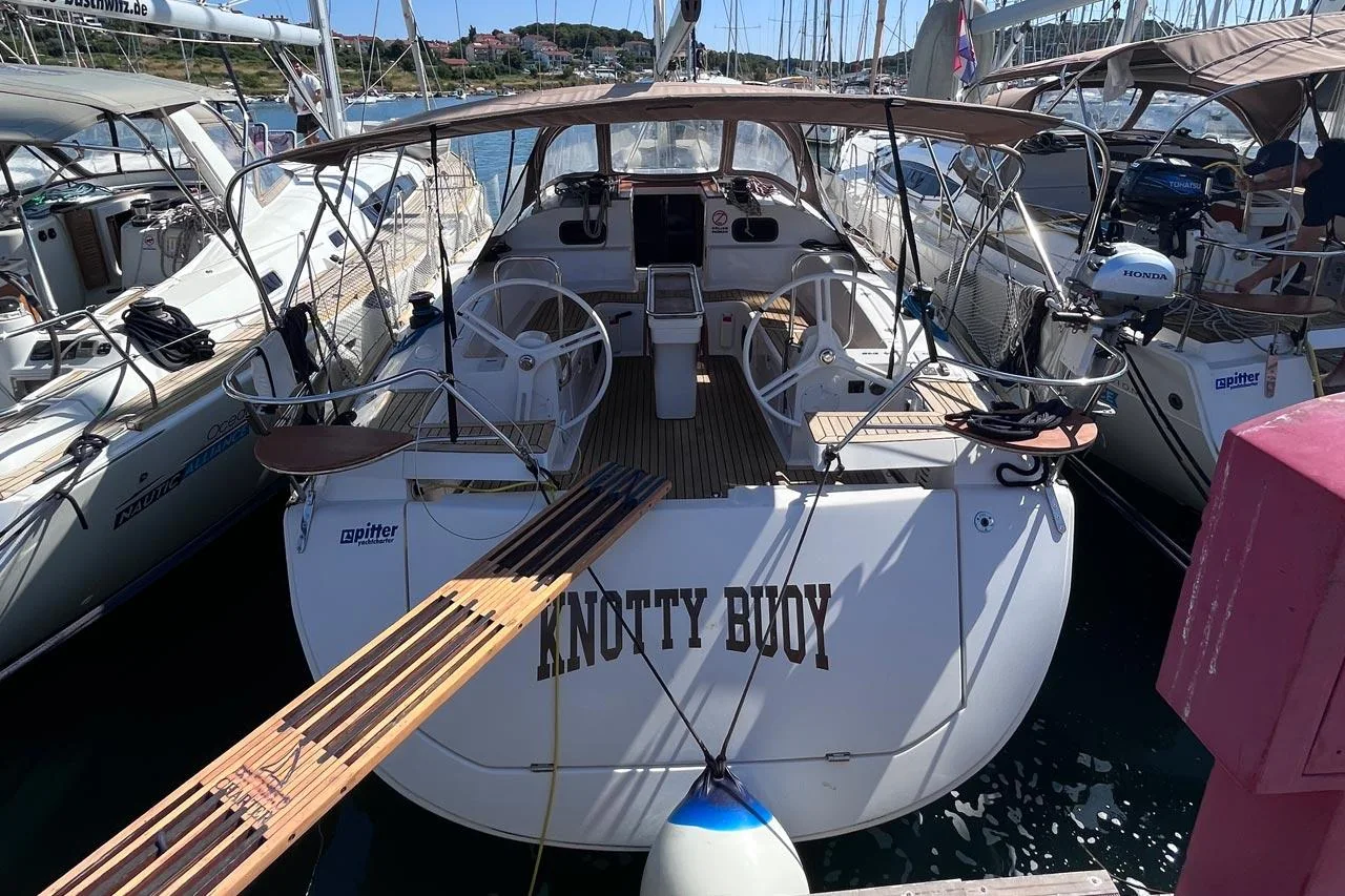 Knotty Buoy - Main 1