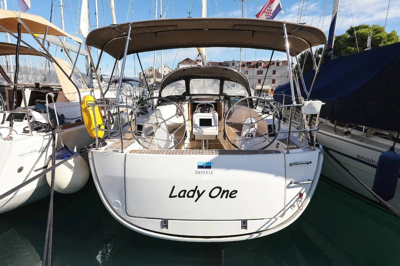 Lady One - Main 1