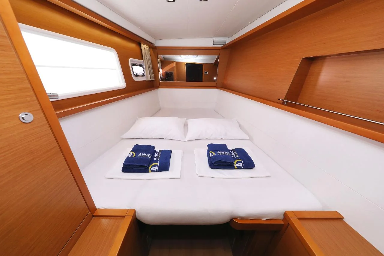Simply the Best - Gallery 28