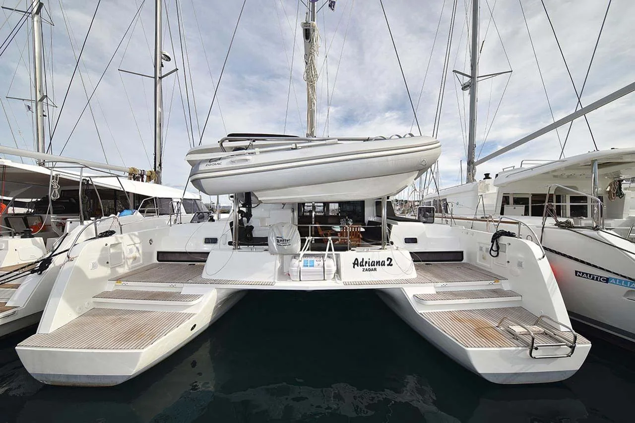Adriana 2 - Main 1