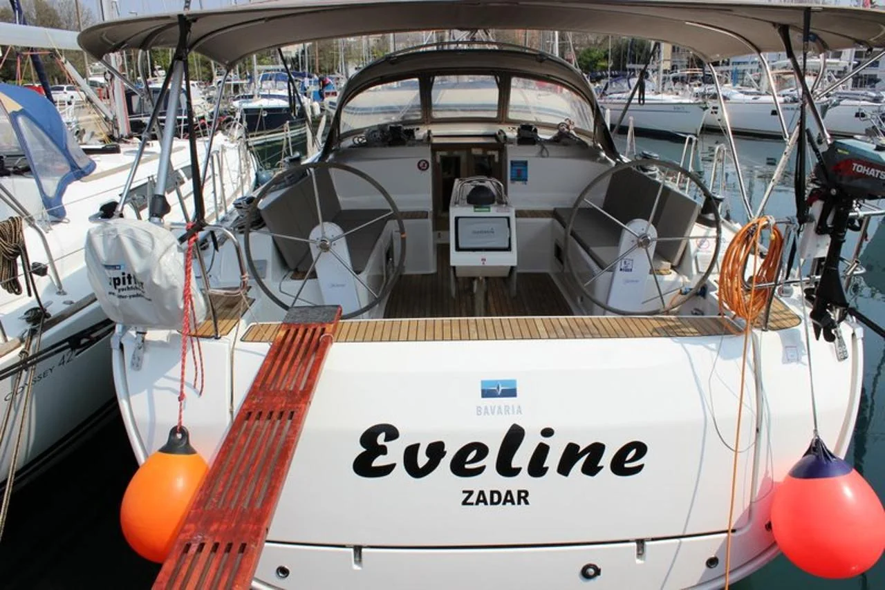 Eveline - Main 1