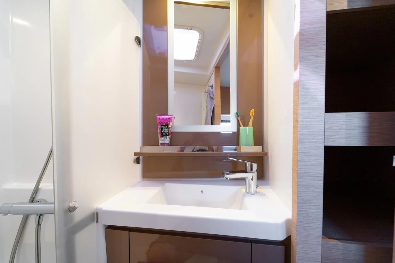 Mon Ami - Gallery 17