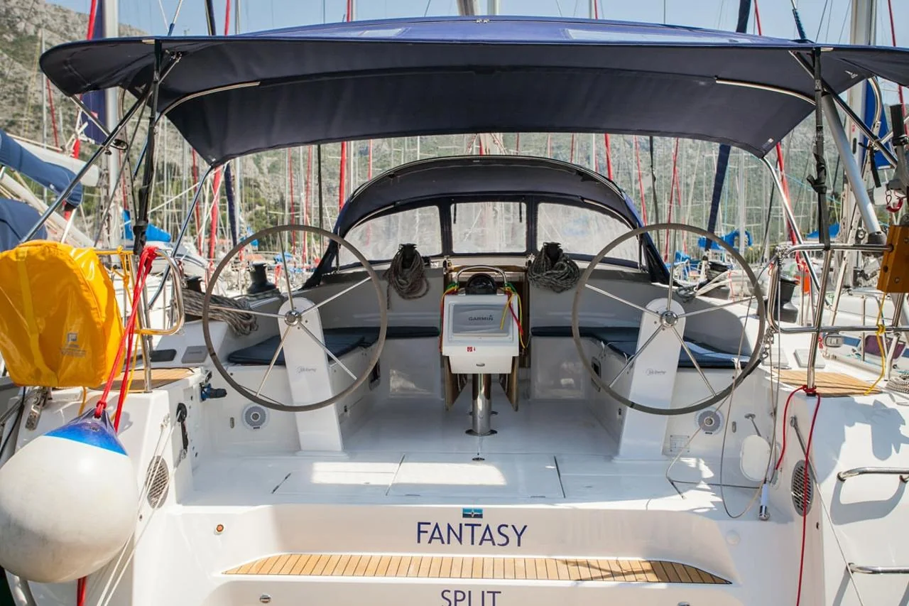 Fantasy - Main 1