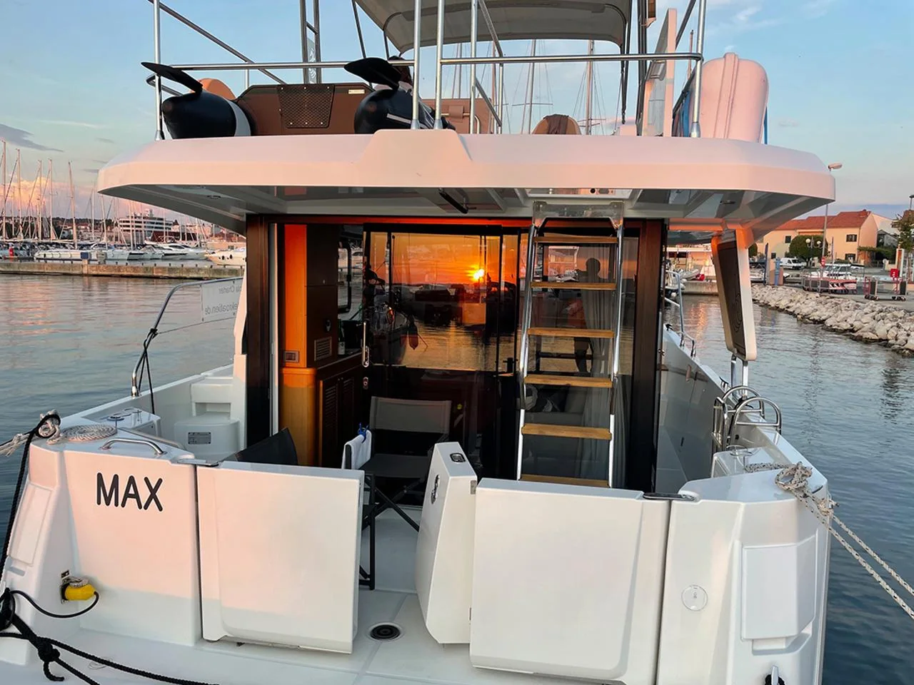 Max - Gallery 3