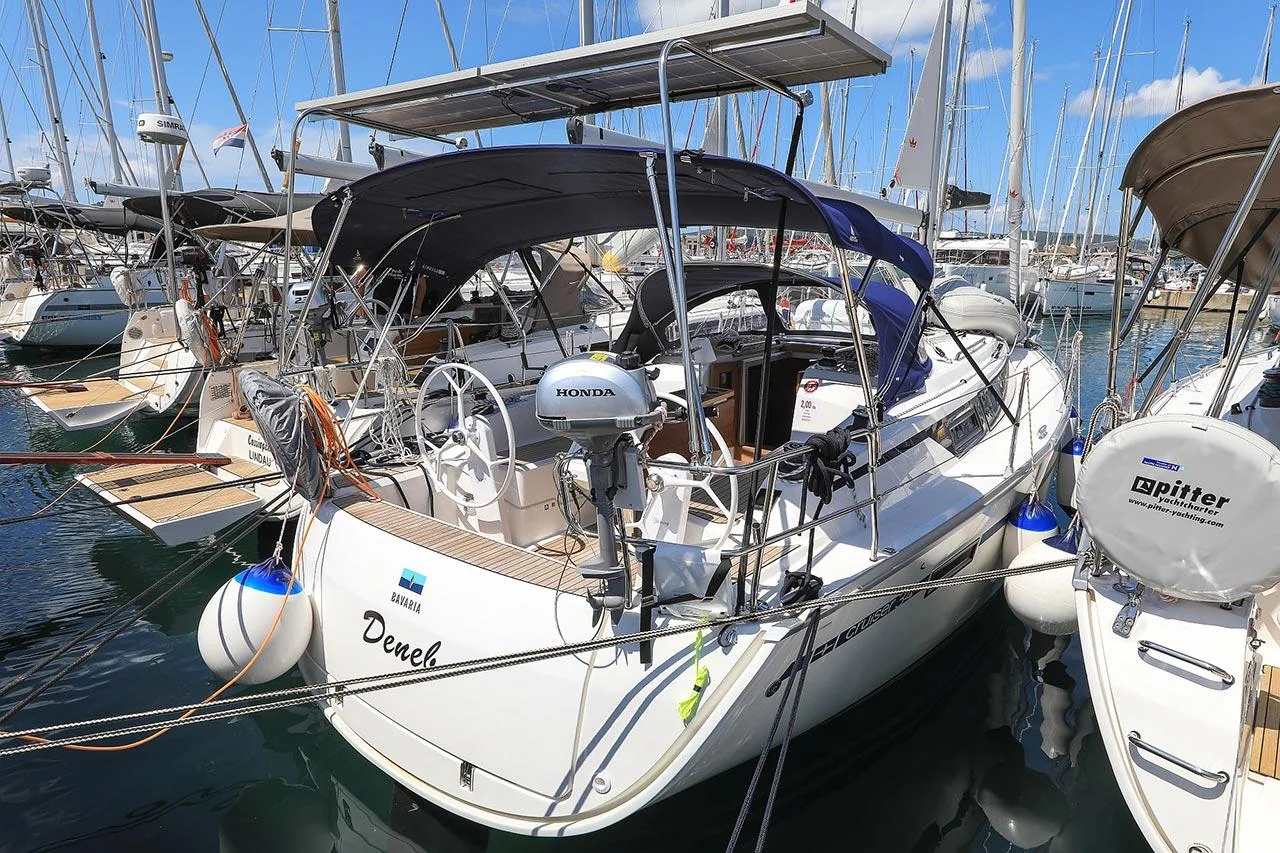 Deneb - Main 1
