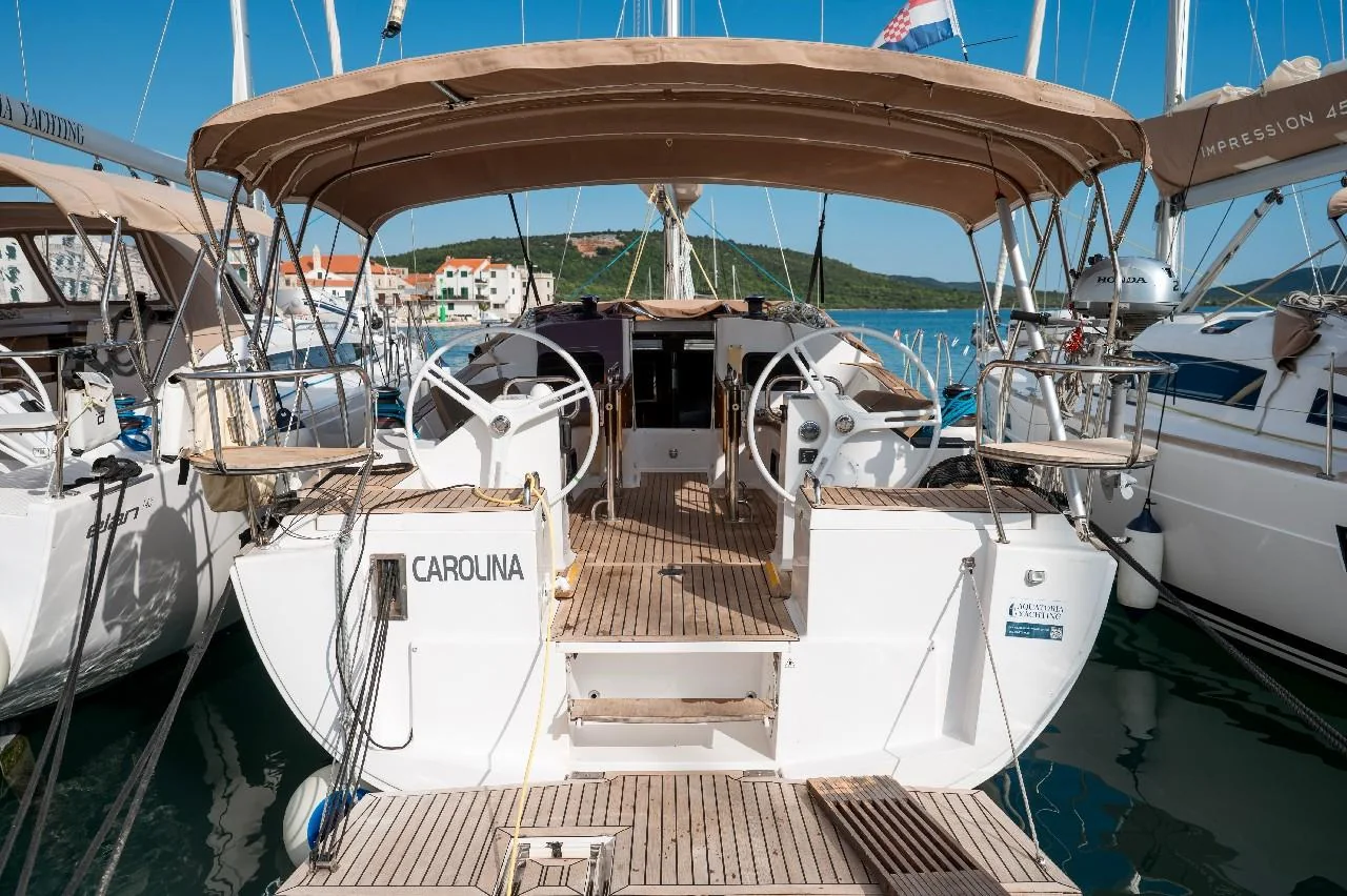 Carolina - Gallery 8