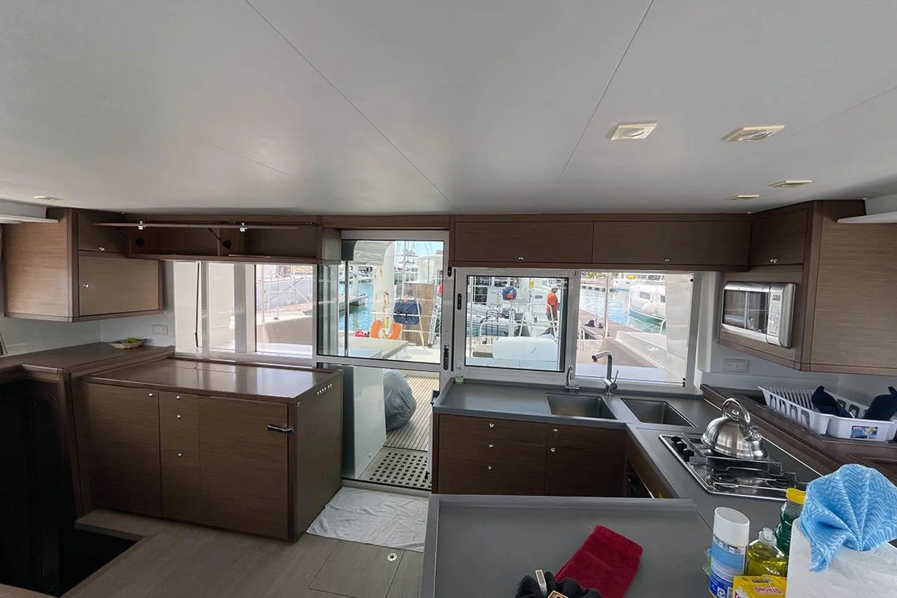 Island Queen - Gallery 15