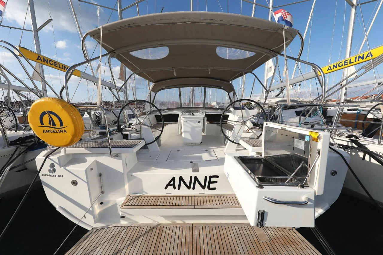 Anne - Gallery 39