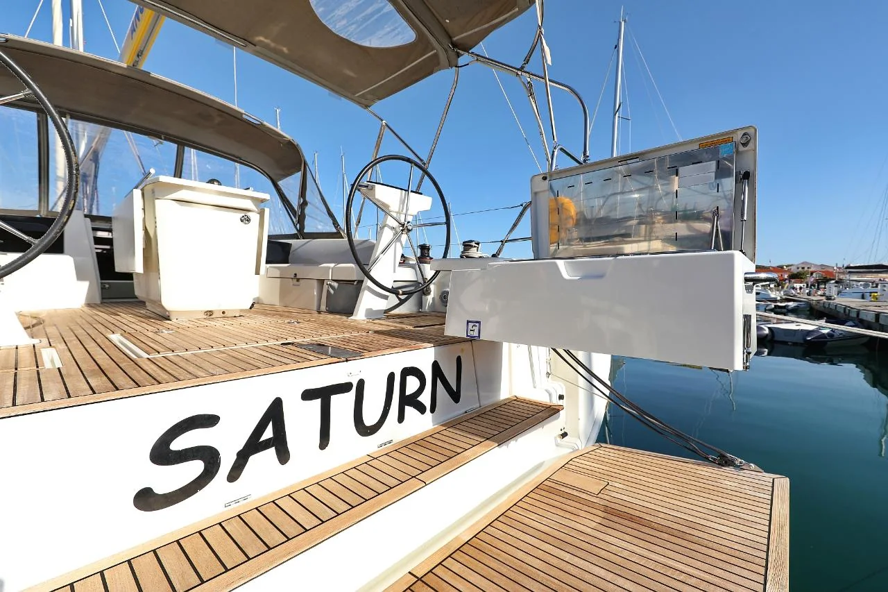 Saturn - Gallery 42