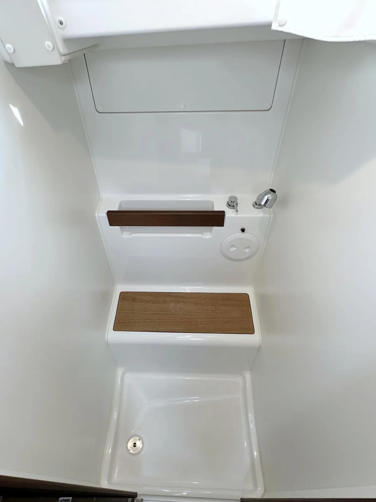 Flip - Gallery 15