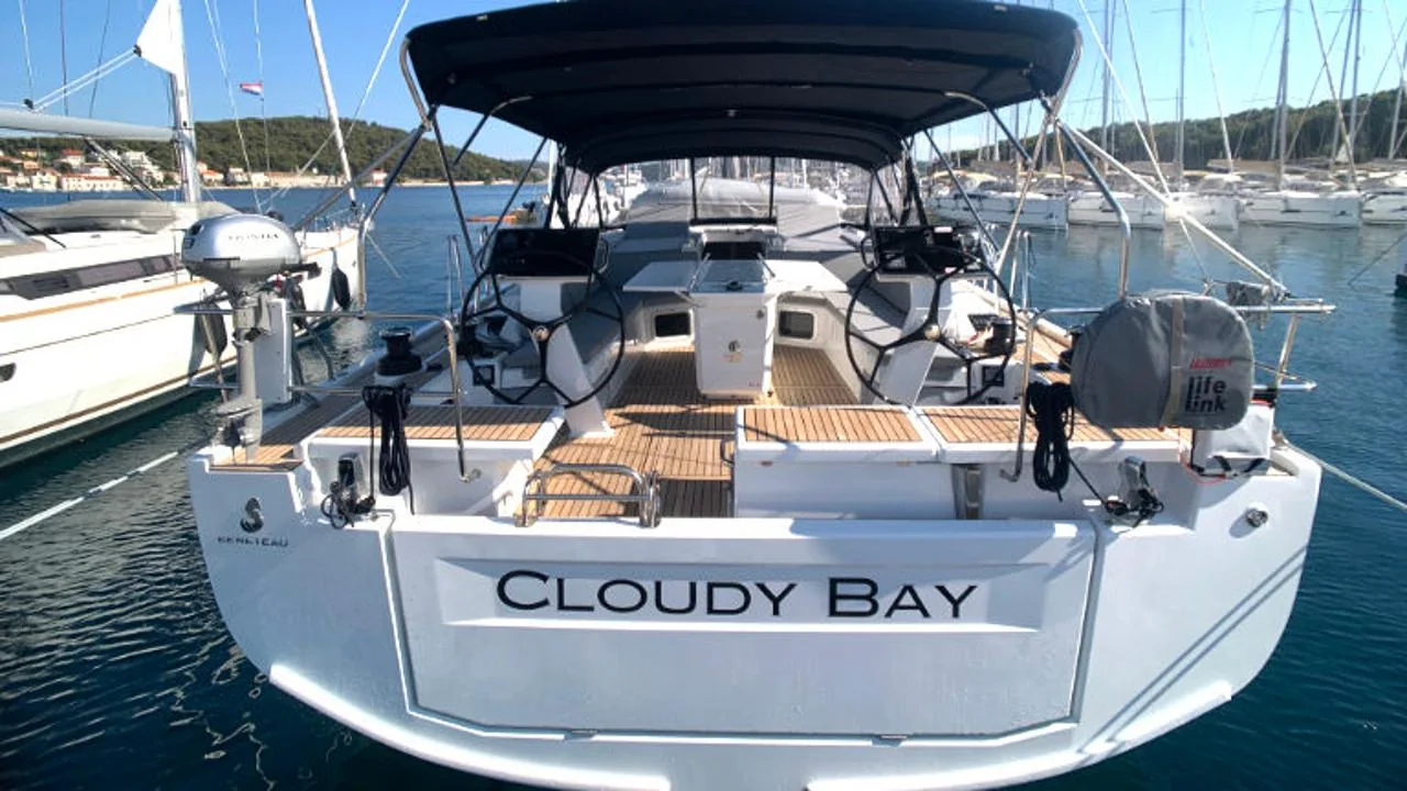 Cloudy Bay - Main 1