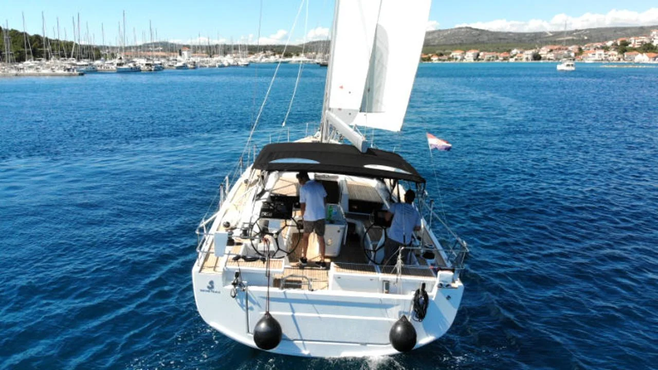 Cloudy Bay - Gallery 12