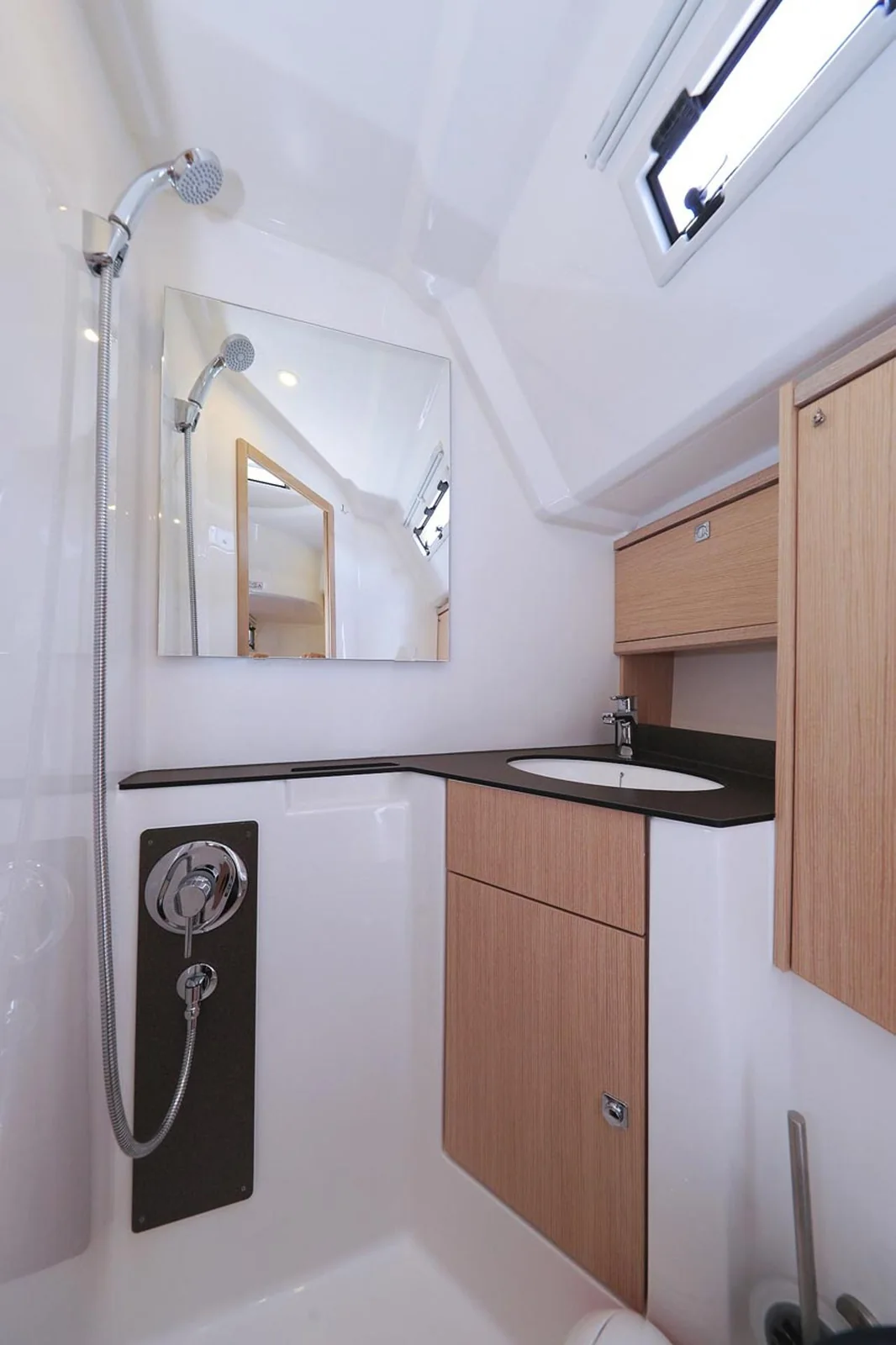 Aiolos I - Gallery 33