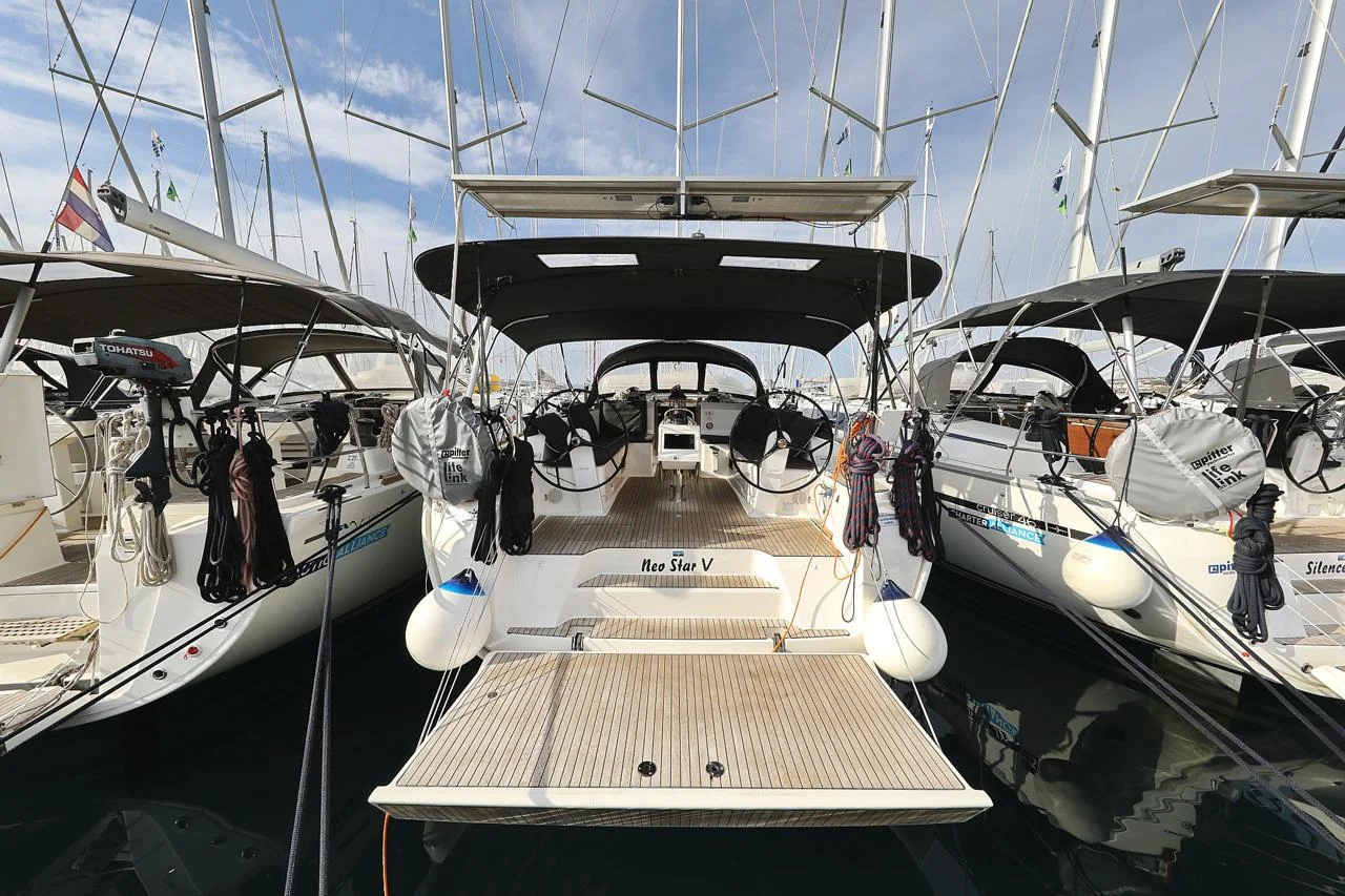 Neo Star V - Main 1