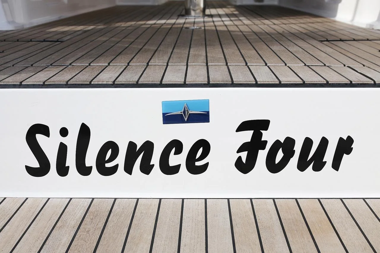 silence four - Gallery 4