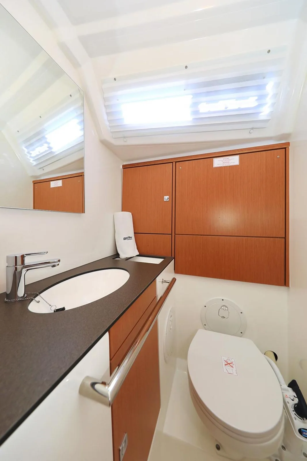 Avior - Gallery 28