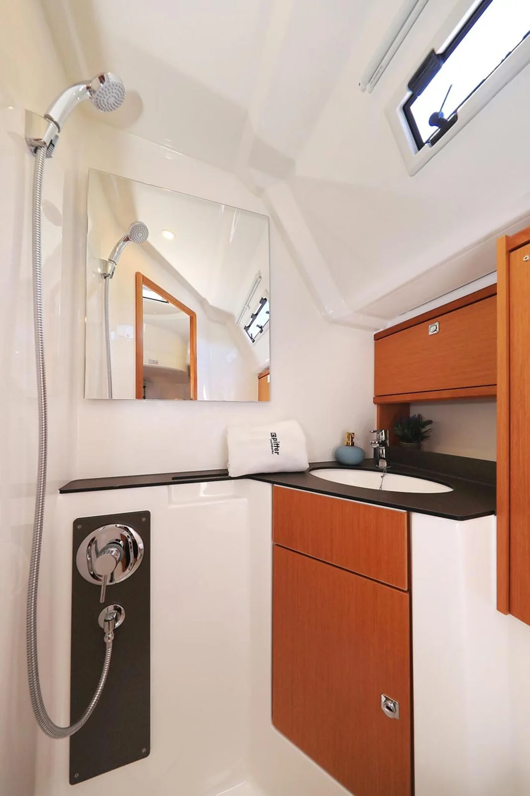 Avior - Gallery 31