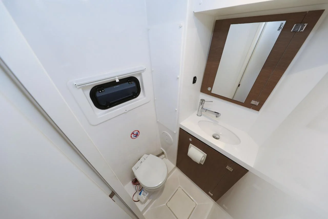 Titan - Gallery 32