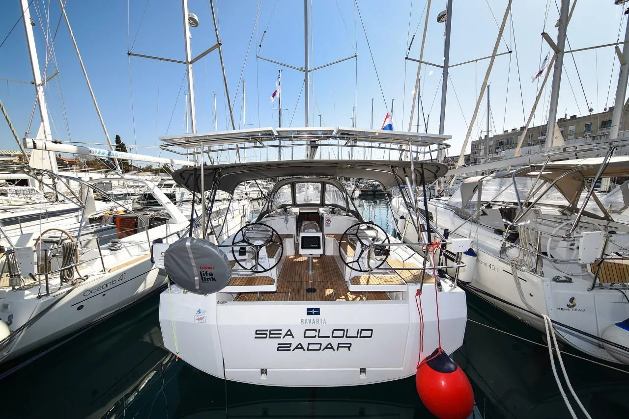 Sea Cloud - Main 1