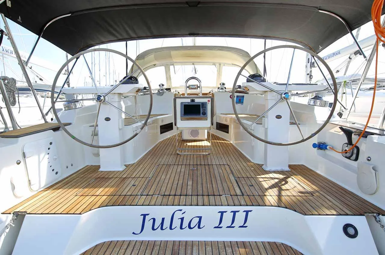 Julia III - Gallery 4