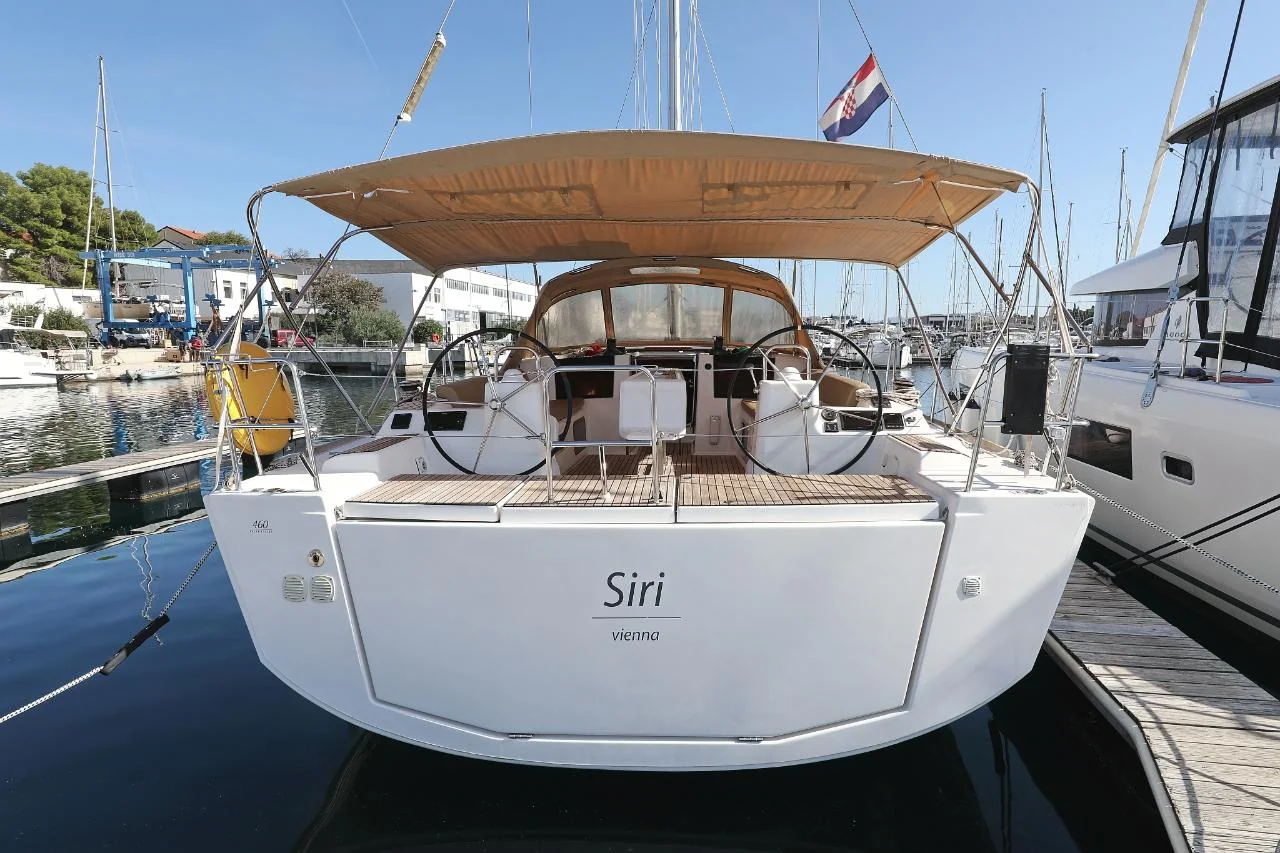 Siri - Main 1
