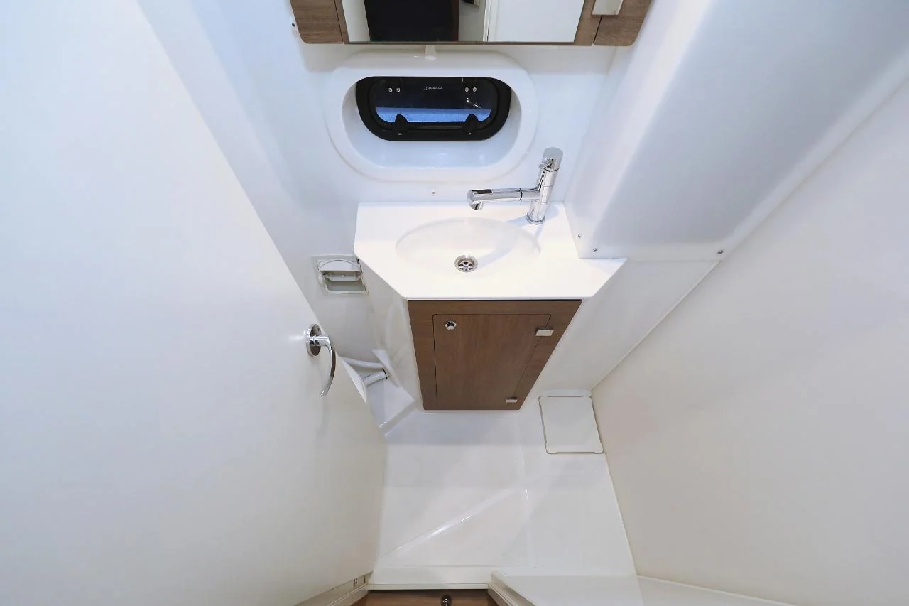 Air Space - Gallery 33