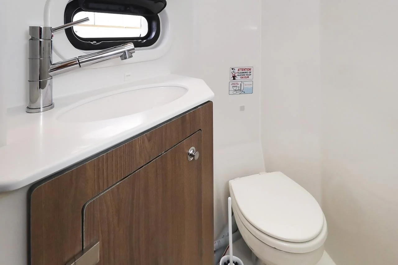 Holiday Inn - Gallery 16