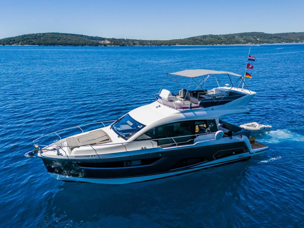 Grace II - Main 1