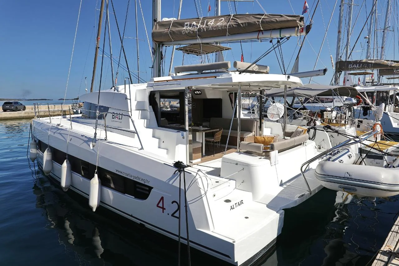 Altair - Main 1