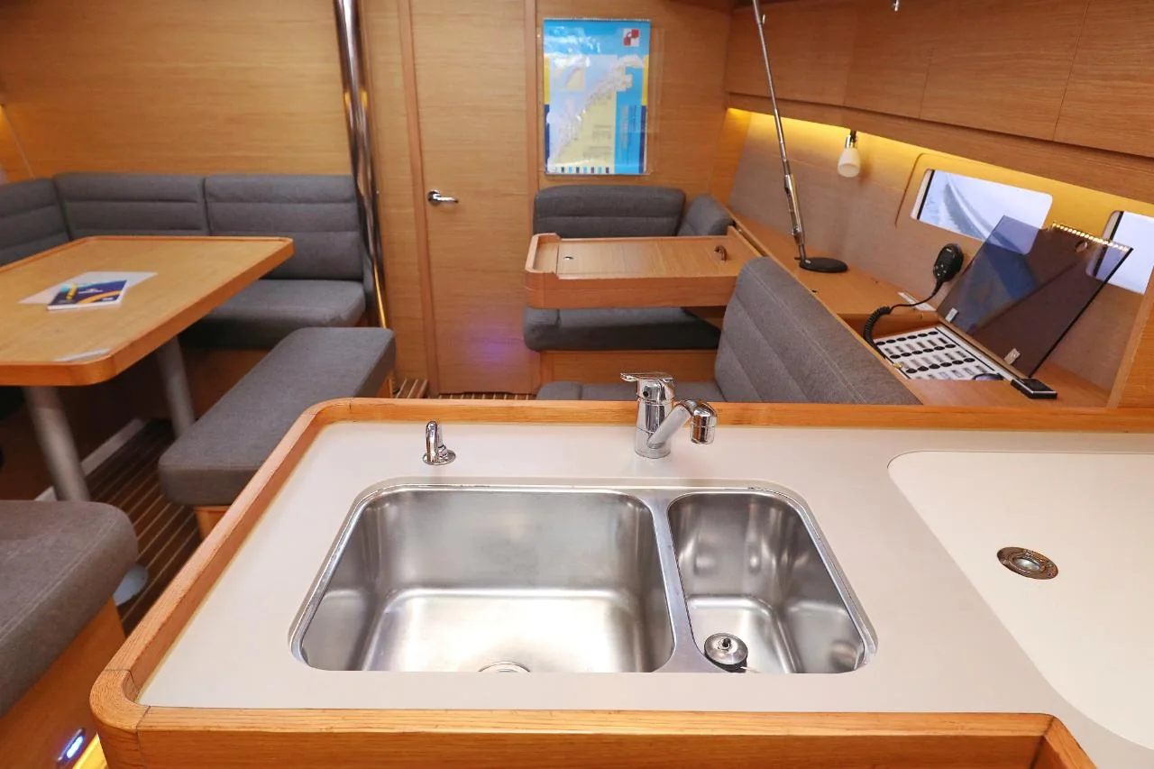 Phonix II - Gallery 39