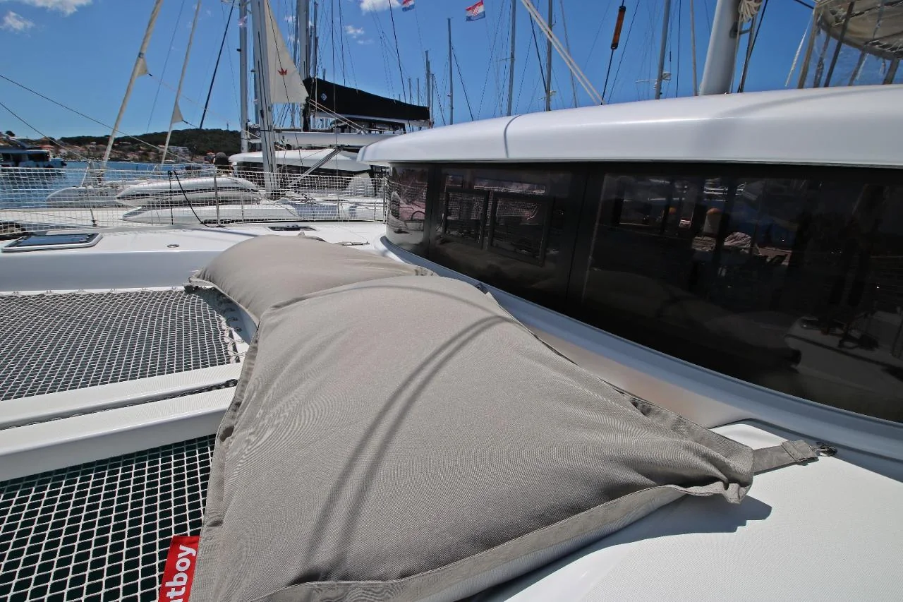 Sailing Breeze - Gallery 6