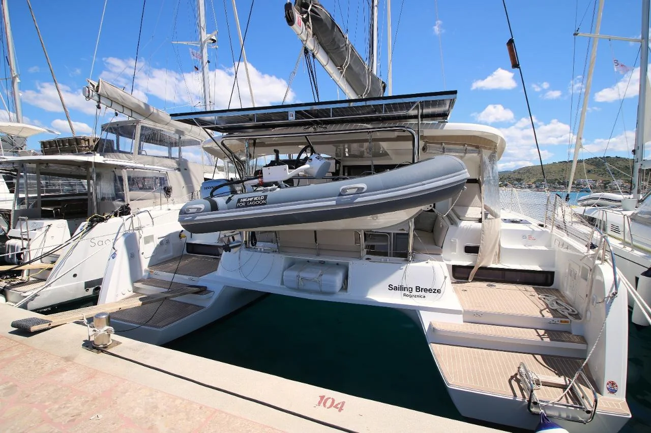 Sailing Breeze - Gallery 9