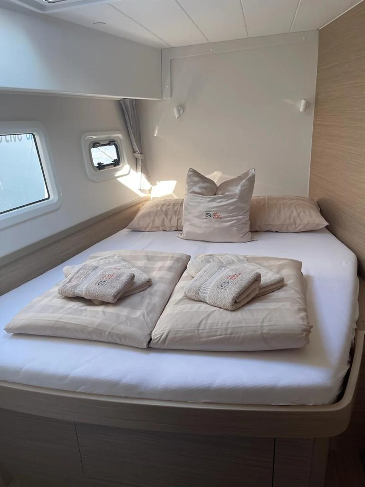 Sailing Breeze - Gallery 37