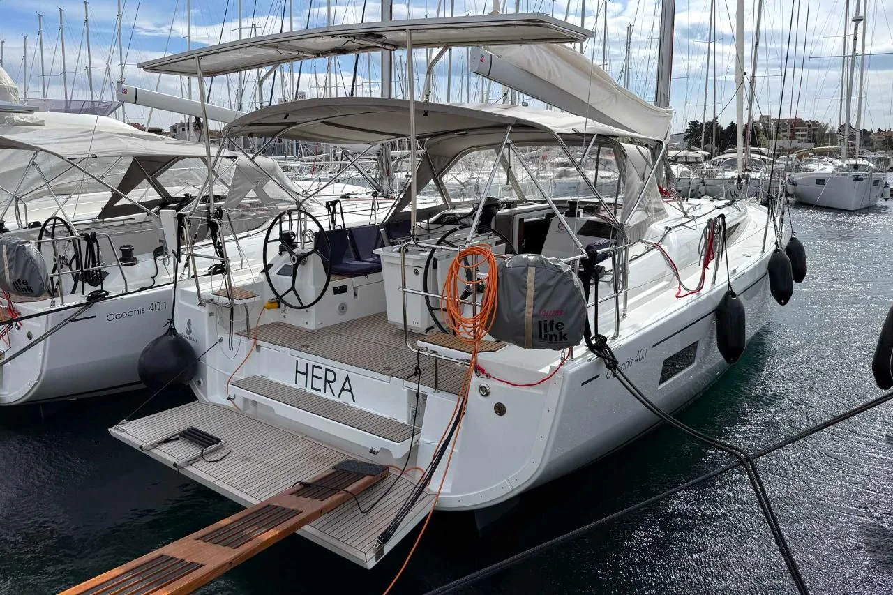 Hera - Gallery 11