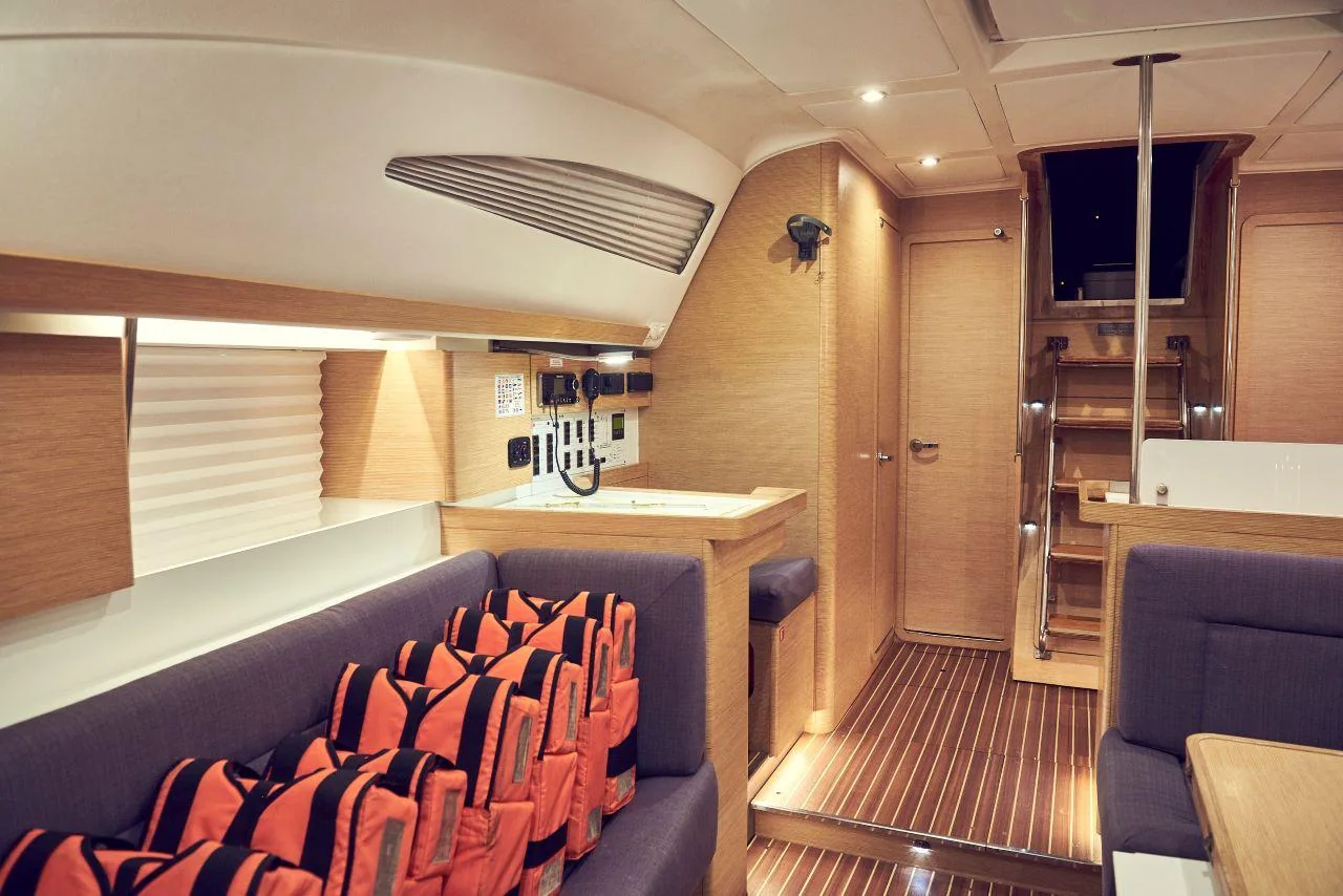 Six Friends - Gallery 25