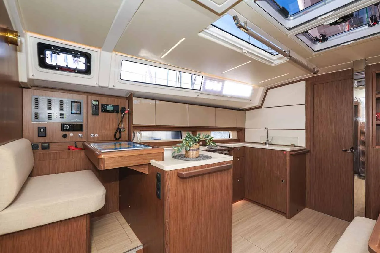 Aquila - Gallery 14