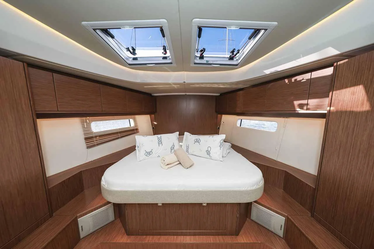 Aquila - Gallery 17