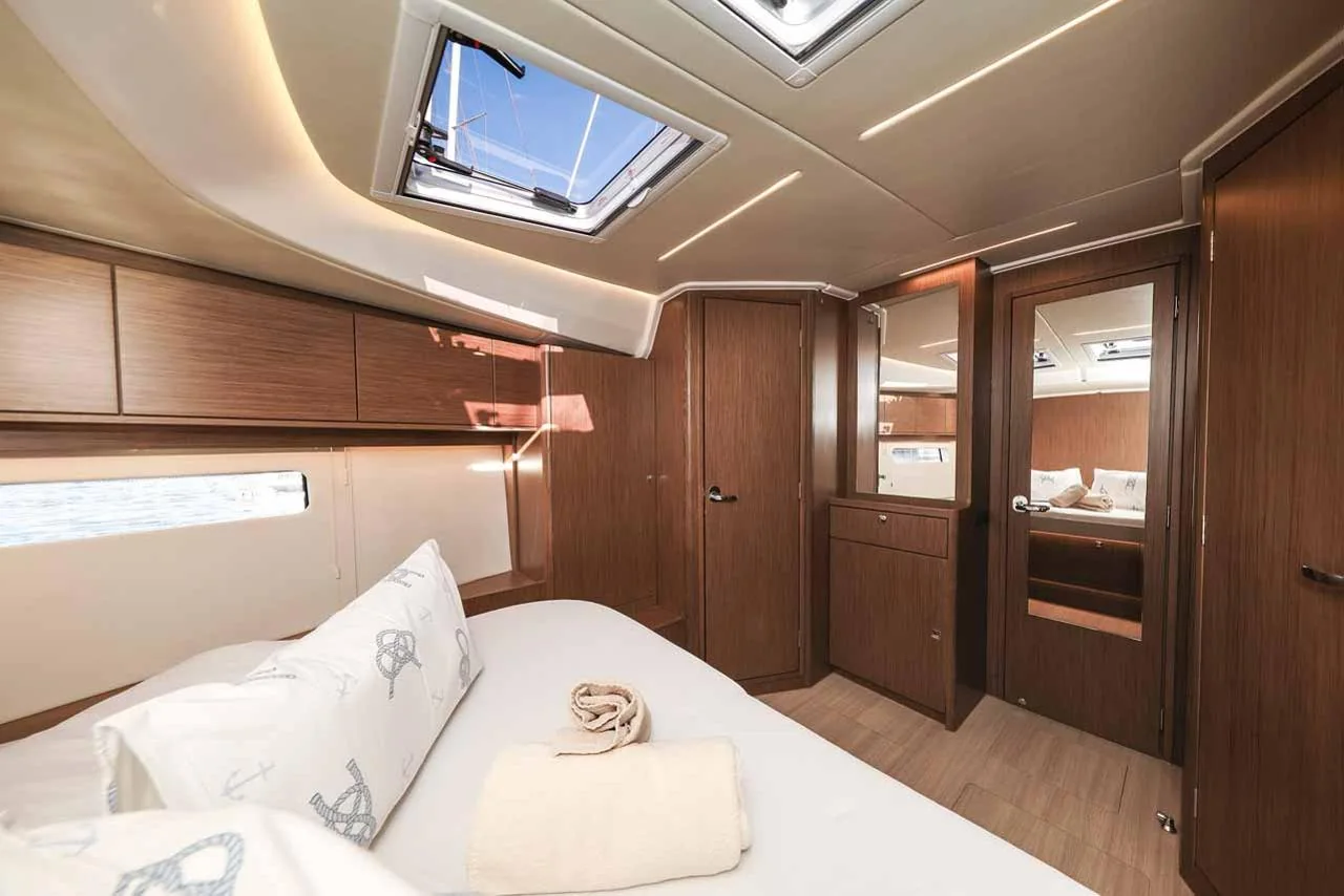 Aquila - Gallery 19