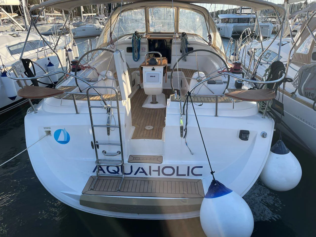 Aquaholic - Main 1