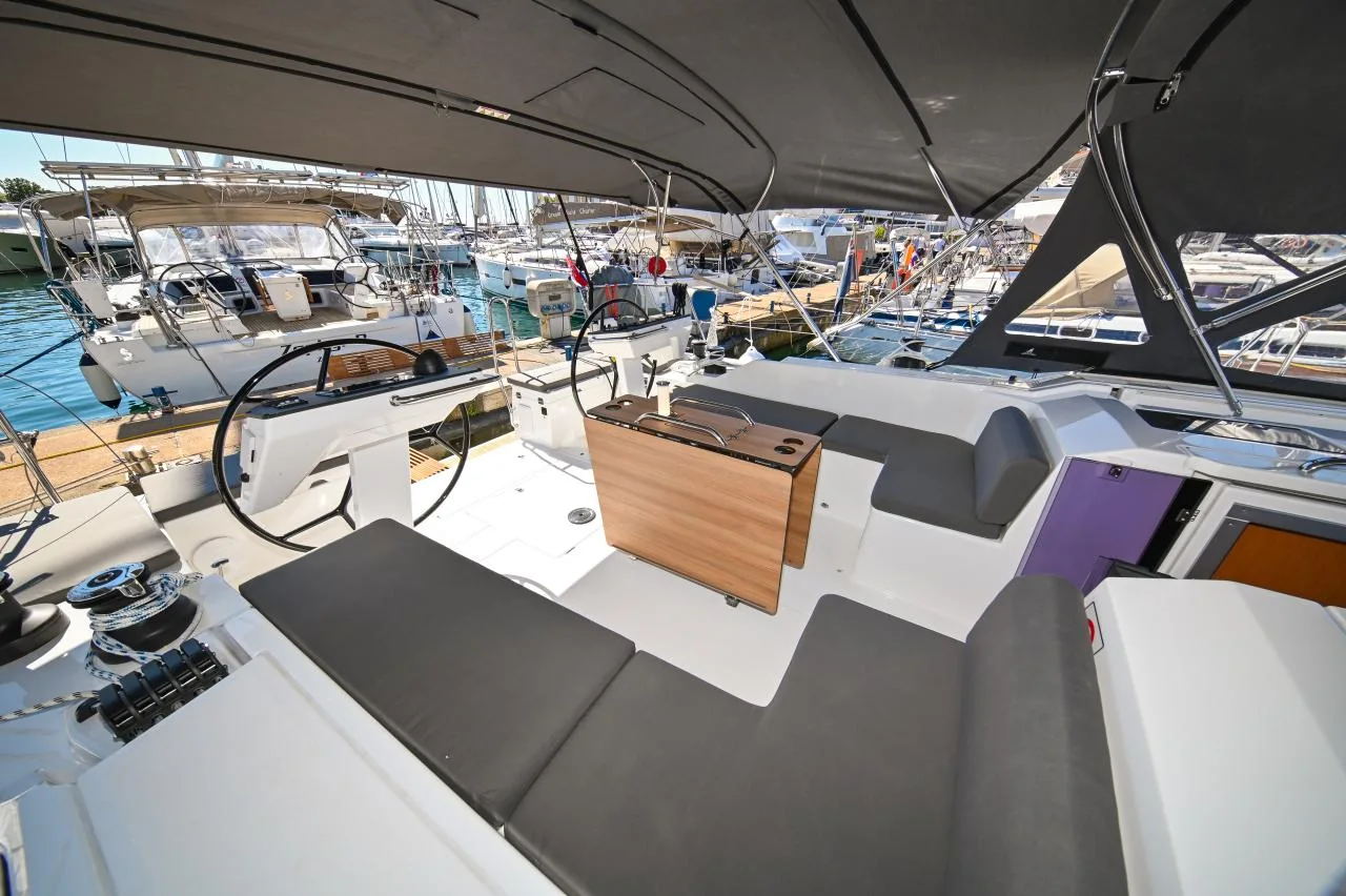 Bosun - Gallery 12
