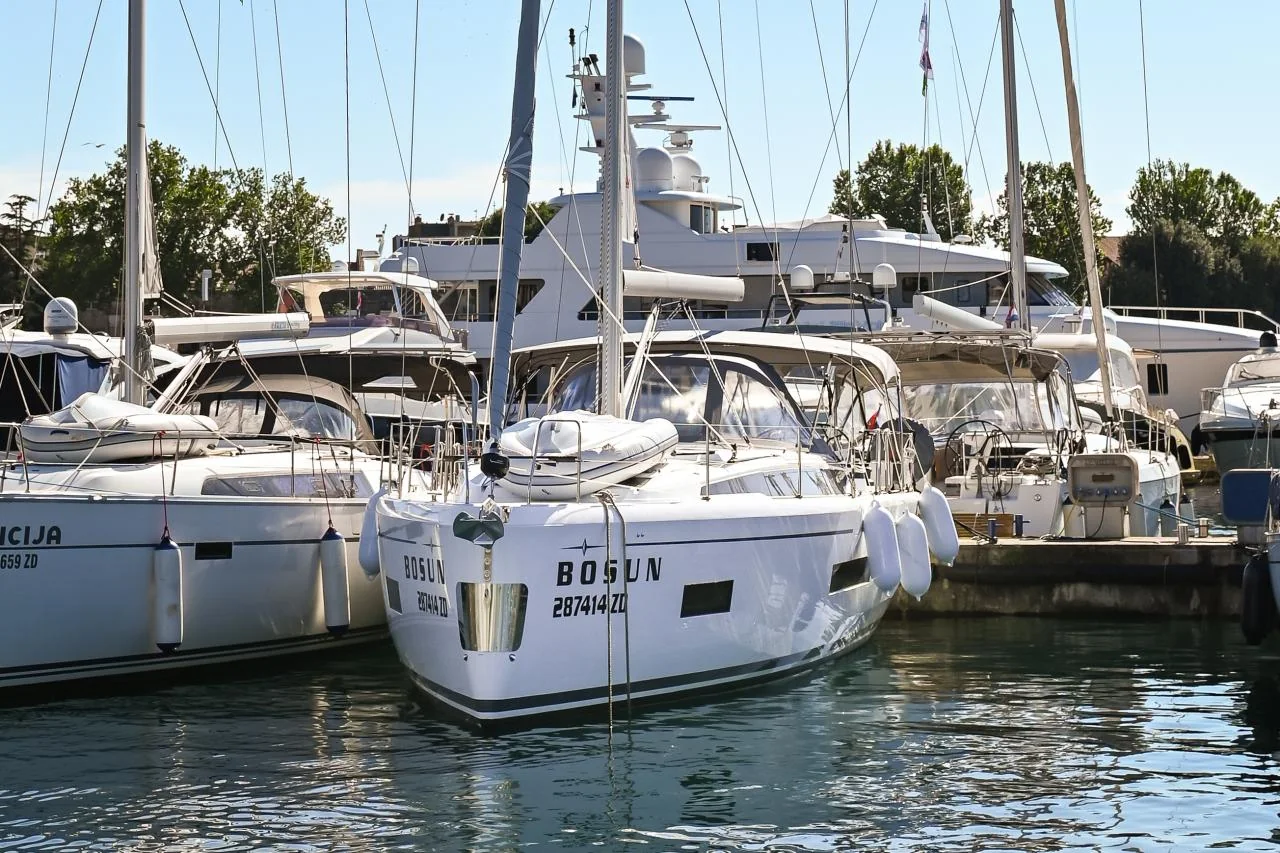 Bosun - Gallery 28