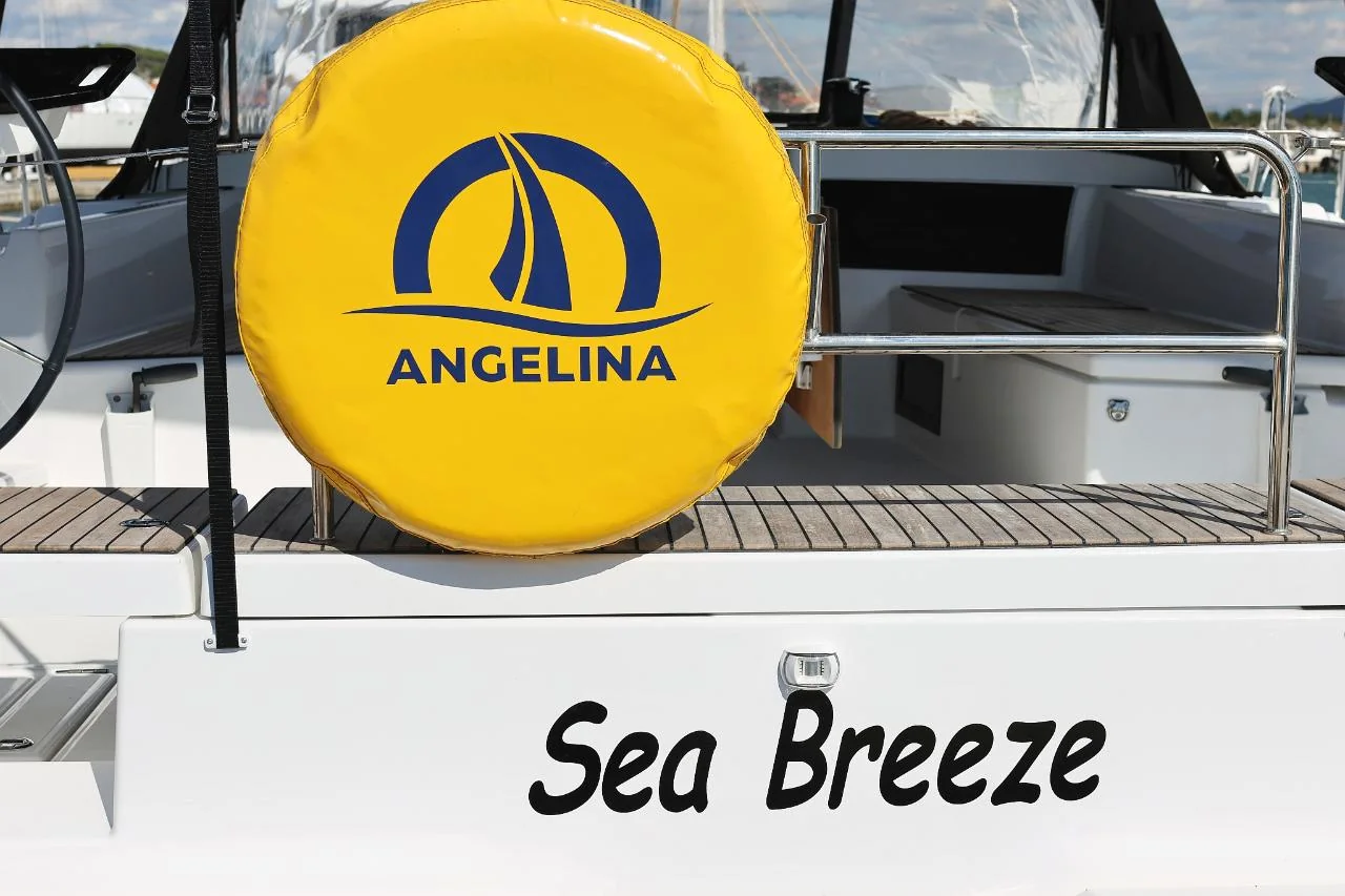 Sea Breeze - Gallery 49