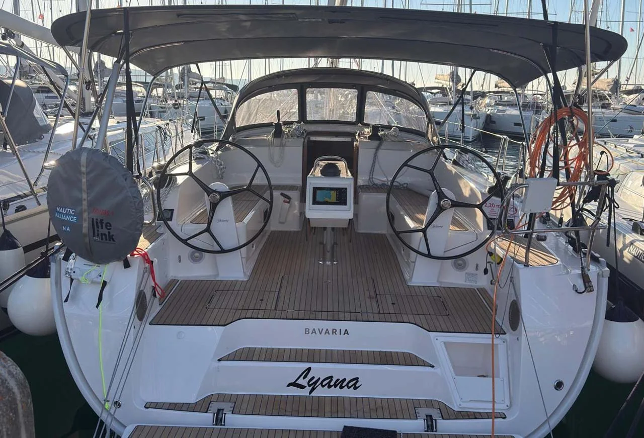 Lyana - Main 1