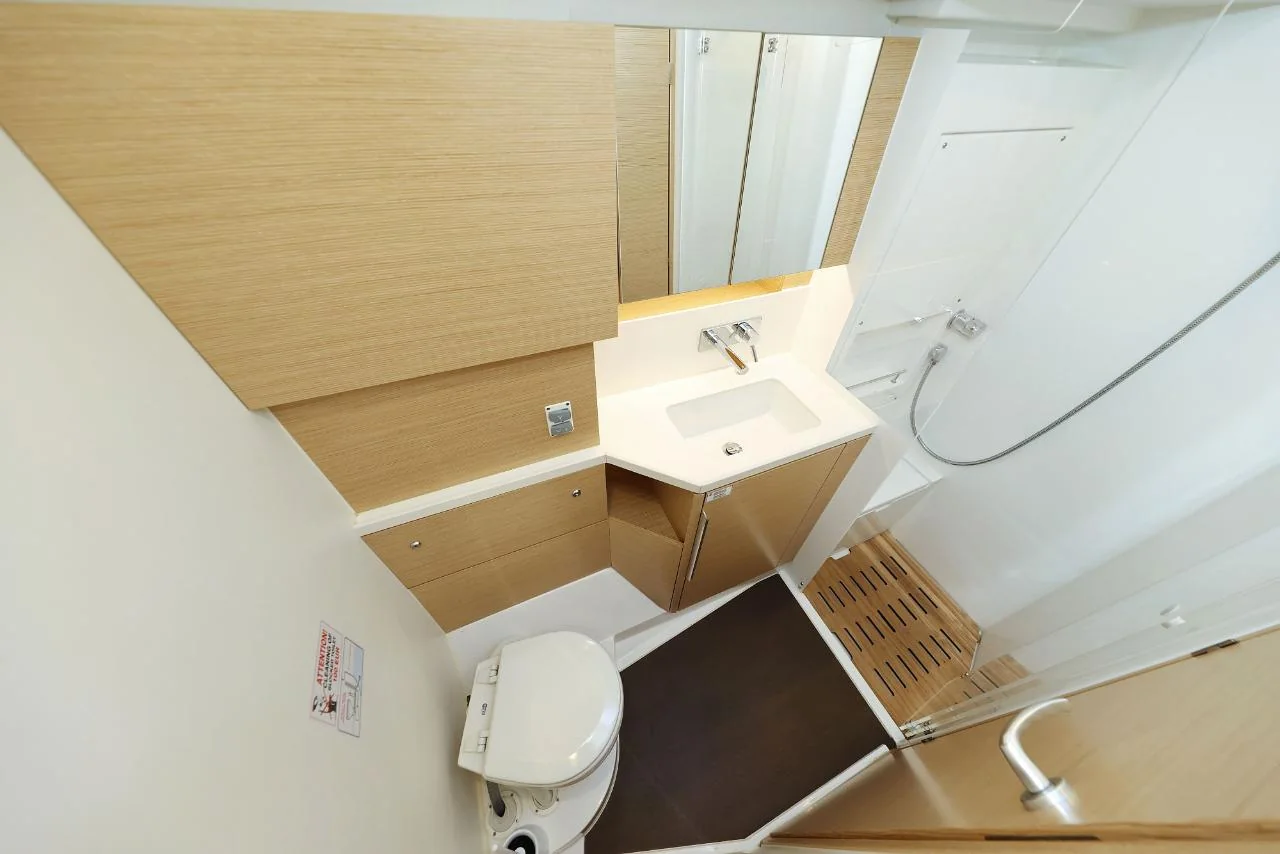 Vivid - Gallery 33
