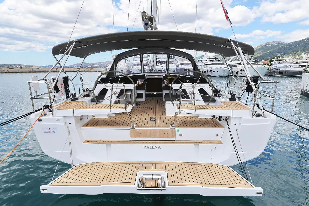 Balena - OW - Main 1