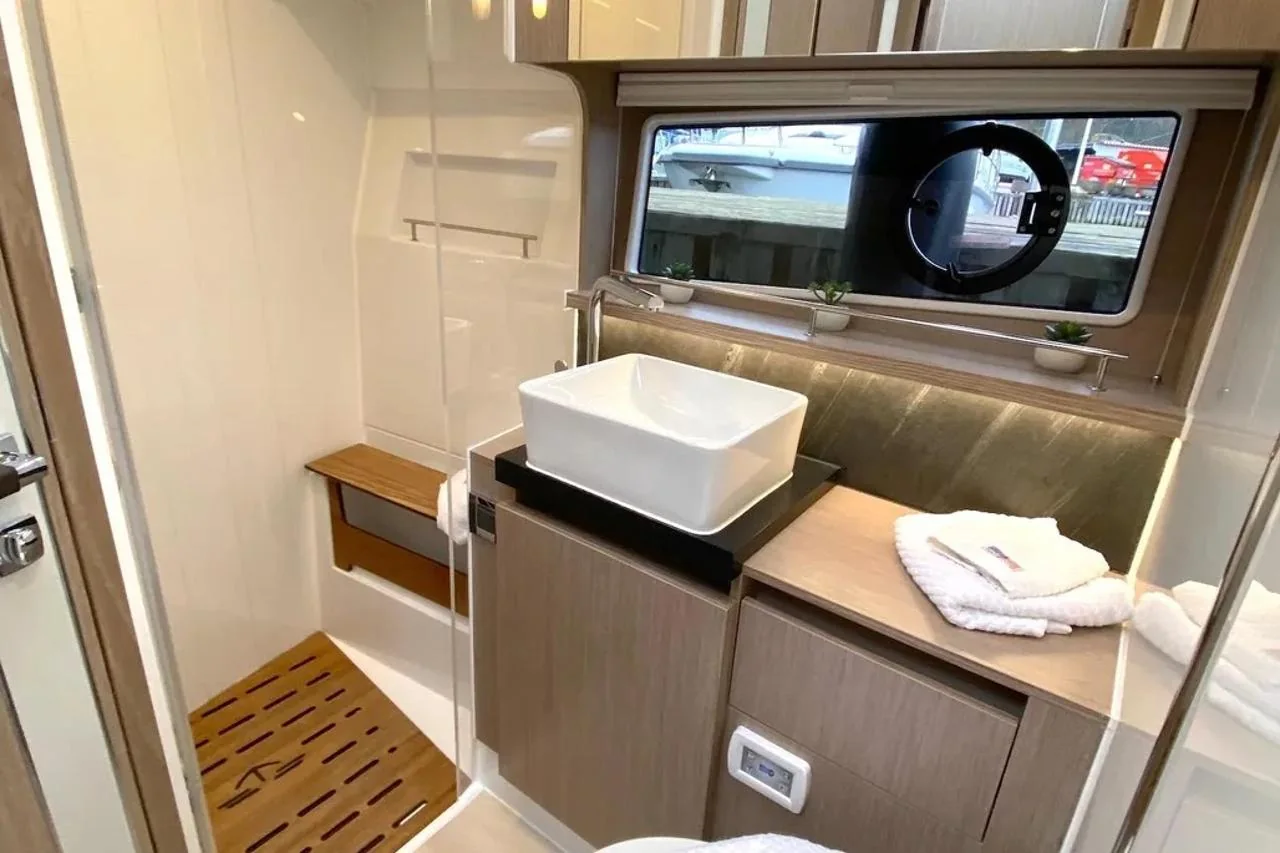 Tireless Too - Gallery 10