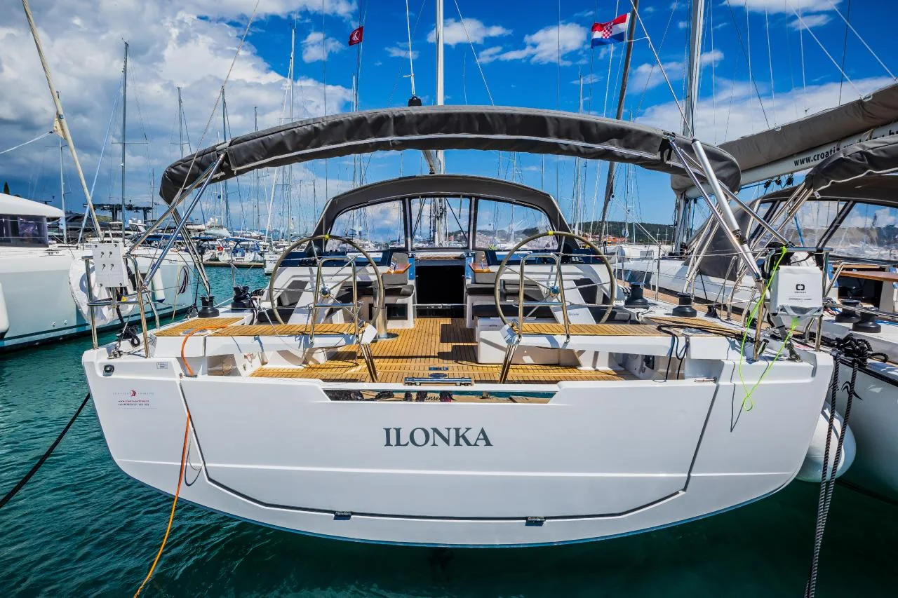 Ilonka - OW - Main 1