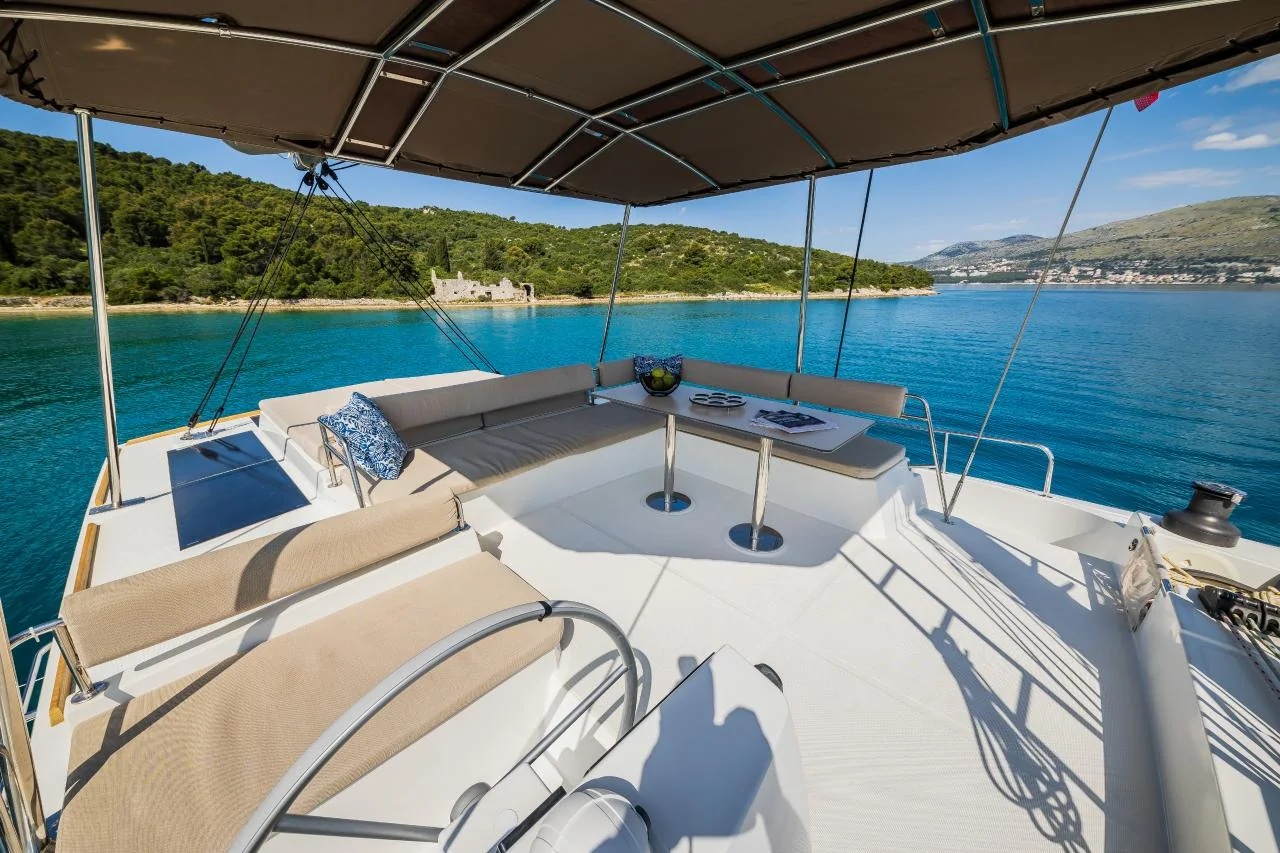 Esthera - Gallery 9