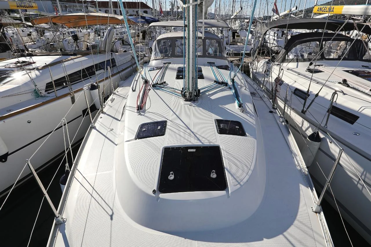 Silver Arrow - Gallery 10